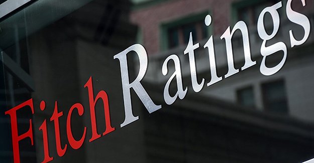 Fitch, Suudi Arabistan'ın notunu düşürdü