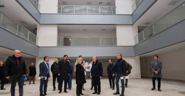 İzmir Büyükşehir Belediyesi ek hizmet binasına kavuşuyor
