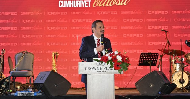 Hisarcıklıoğlu, İÇASİFED Cumhuriyet Balosu’na katıldı